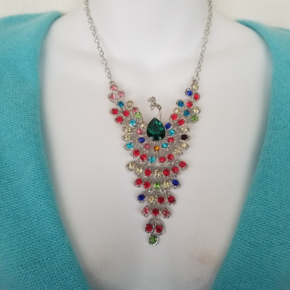 PEACOCK MULTI STONE NECKLACE SET